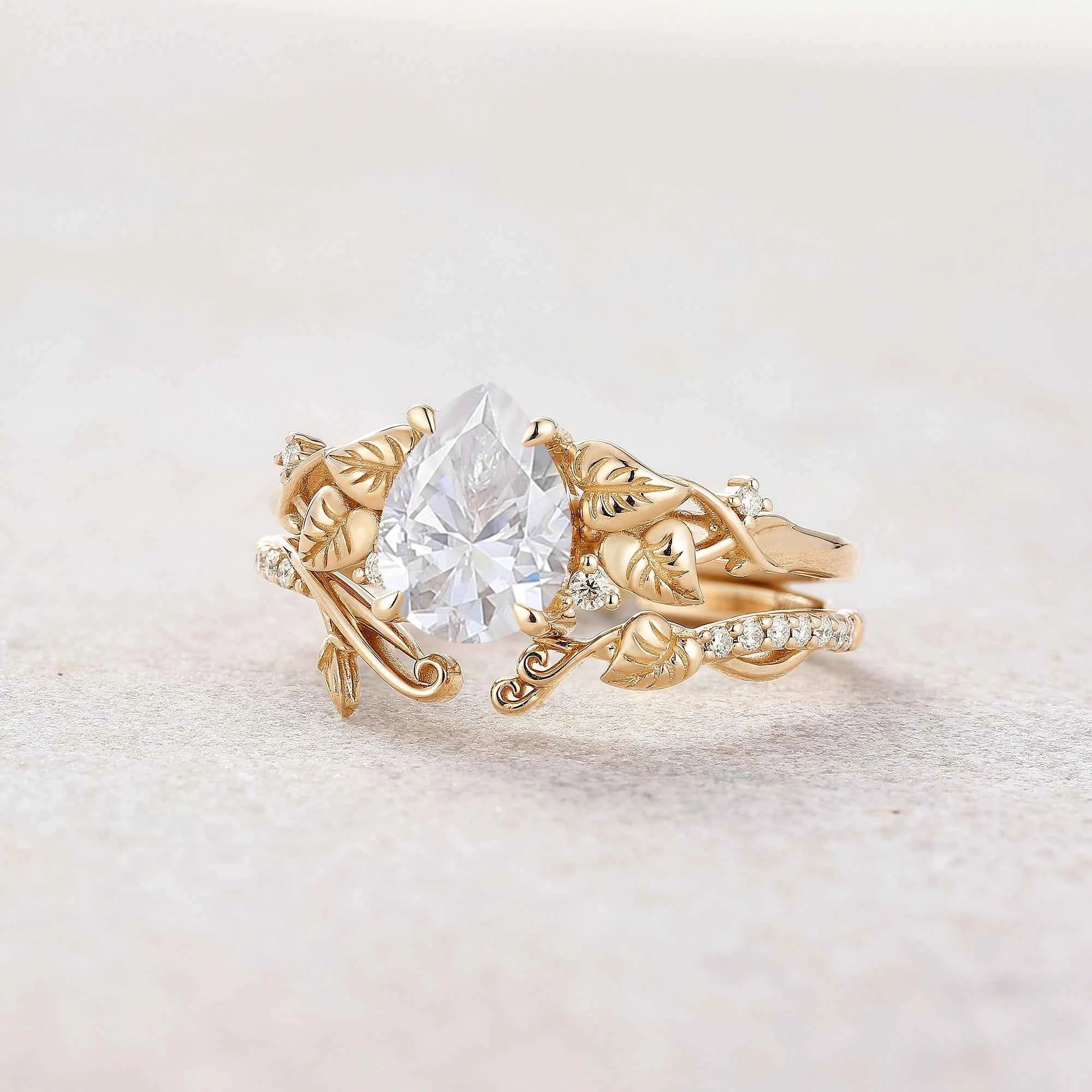 Leaf Inspired | Moning Glory Leaf Design Moissanite Engagement Ring Set