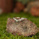 Leaf Inspired | Leaf Clover Curved Wedding Band