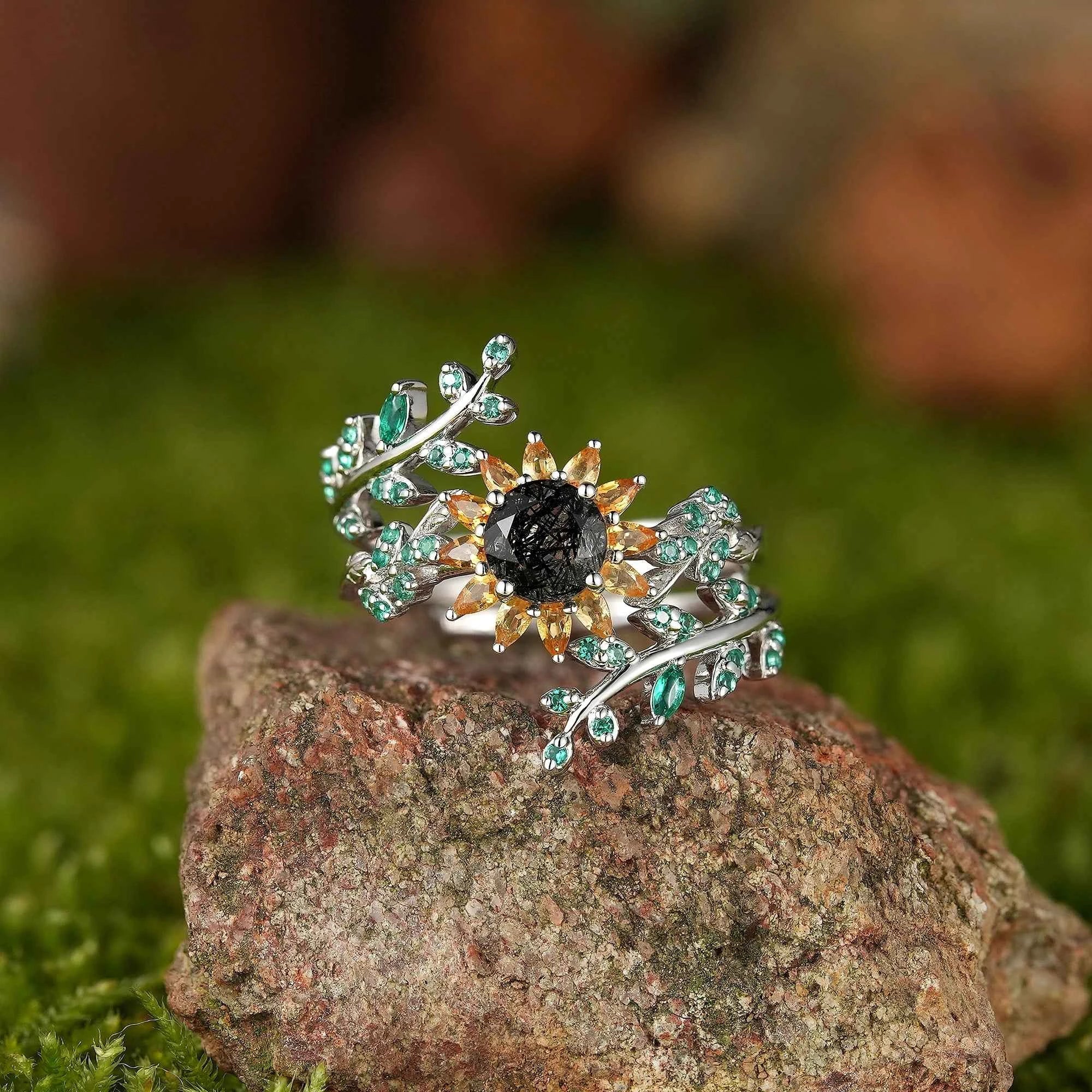 LCCjewelry | One of a Kind Sunflower Design Engagement Ring Set