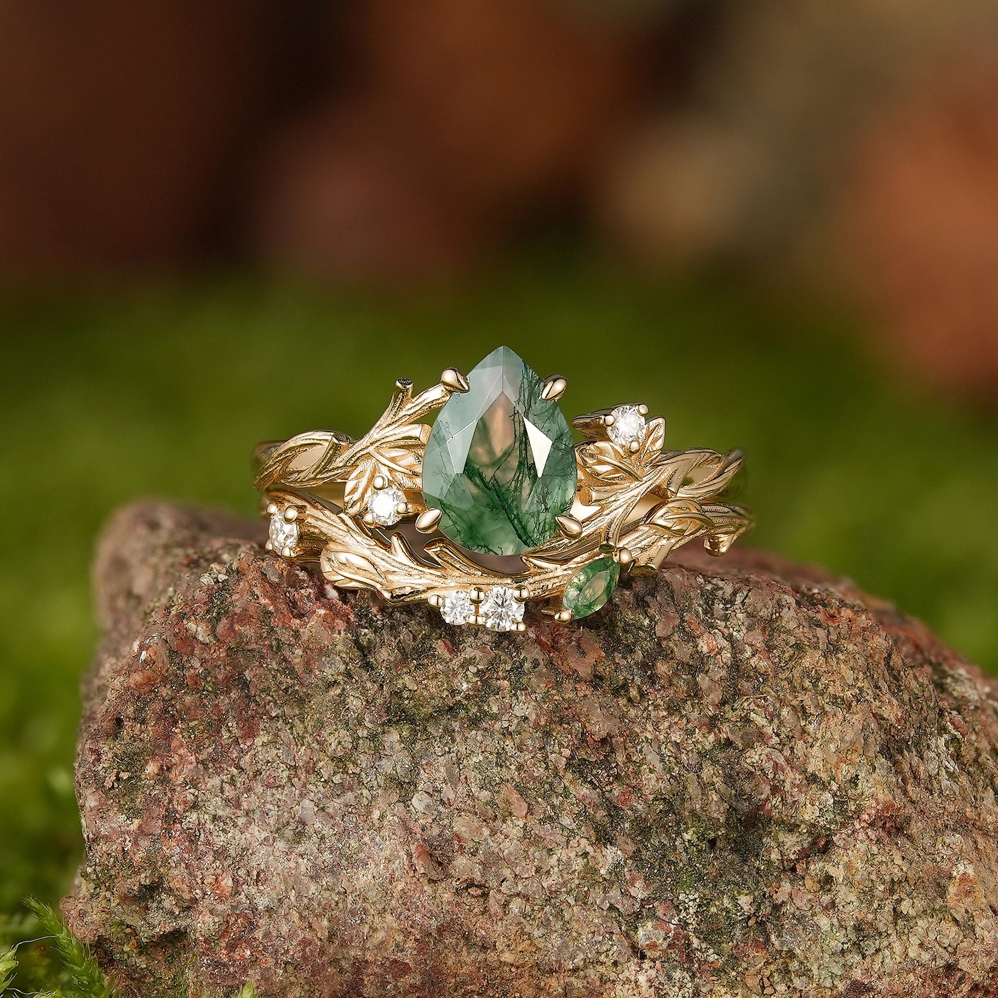 Bark Inspired | Moss Agate Engagement Ring Set Tree Texture