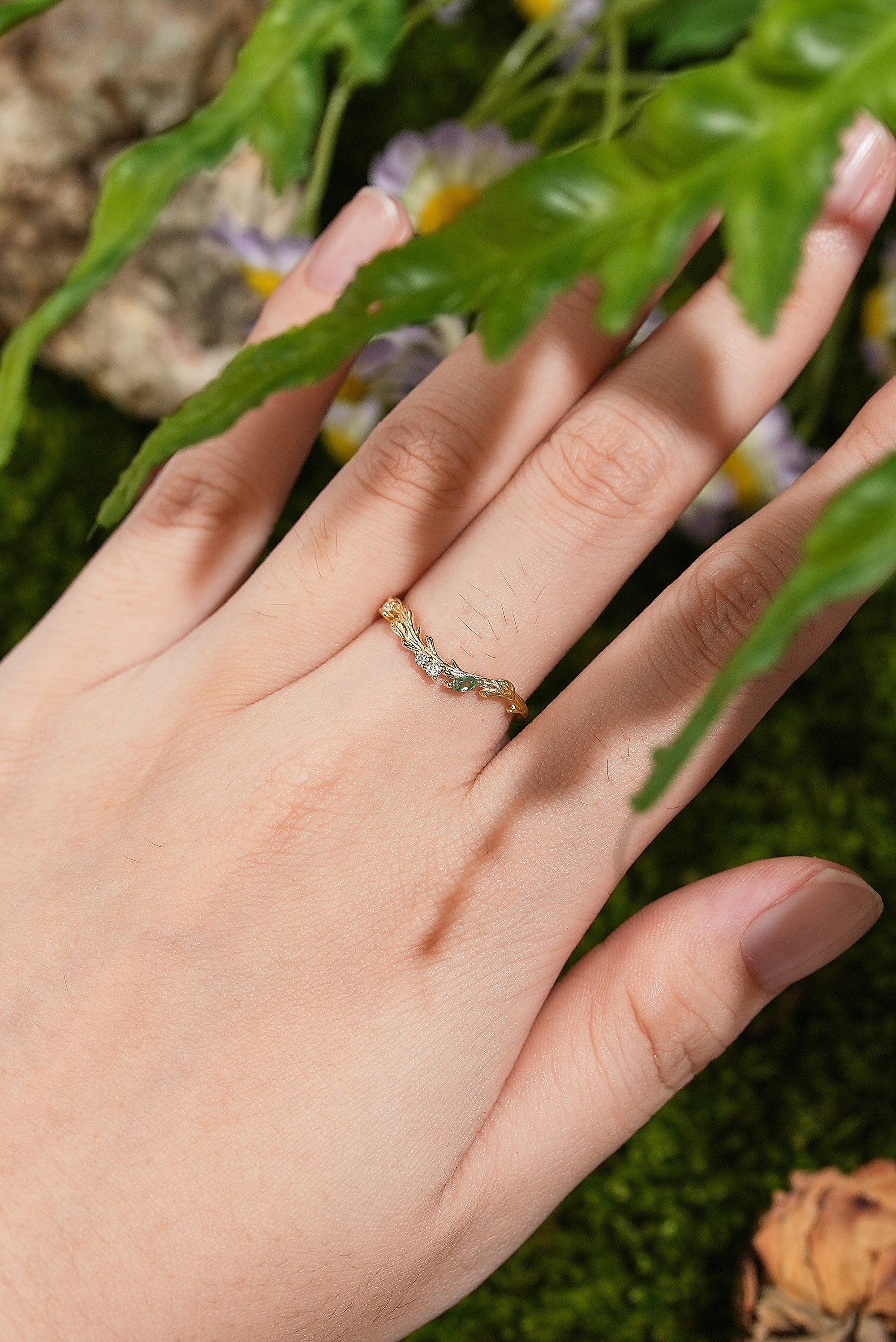 Unique Gold Leaf Curved Wedding Band with Moss Agate - LCCjewelry