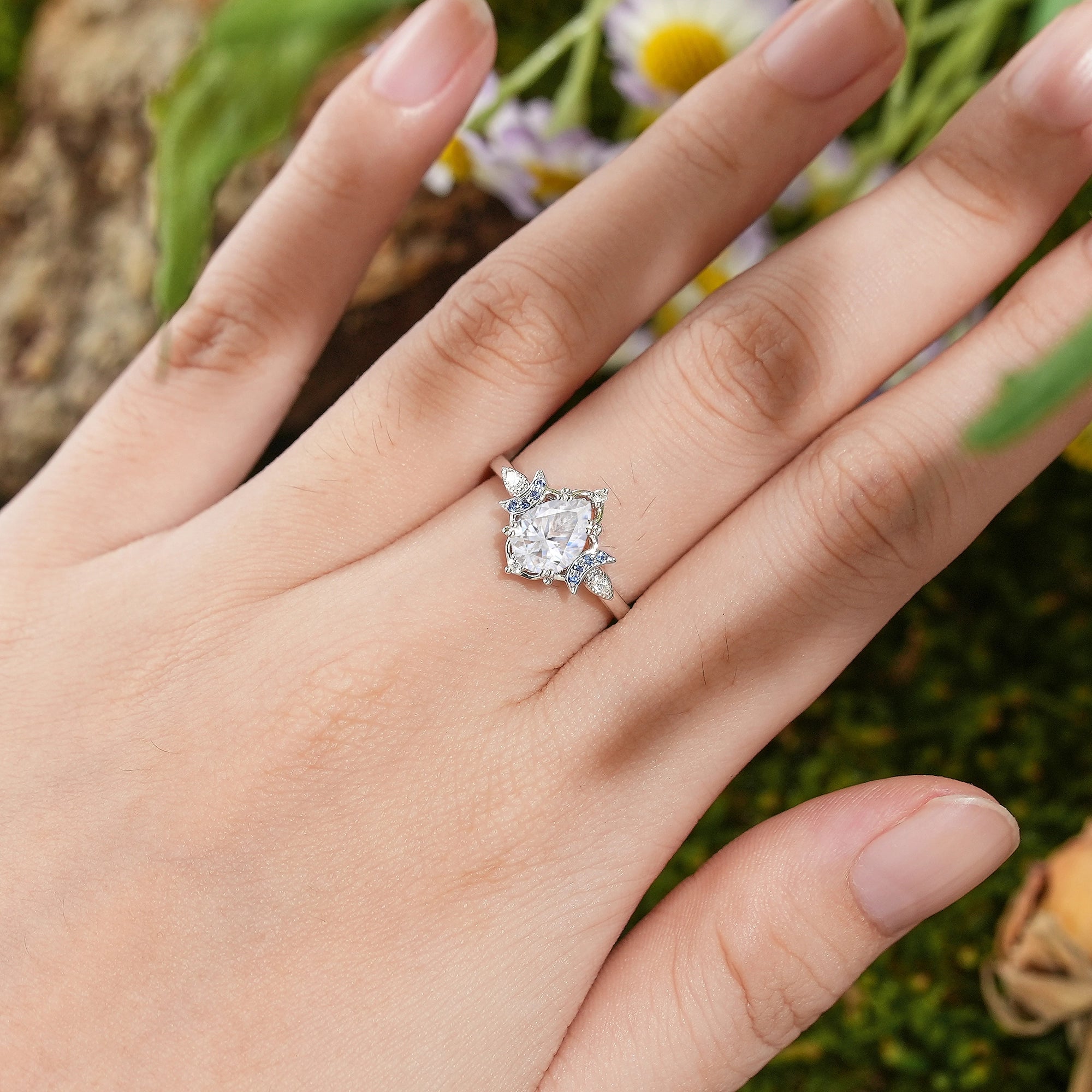 Moon Inspired | 1.2ct Moissanite Moon Design Engagement Ring - LCCjewelry