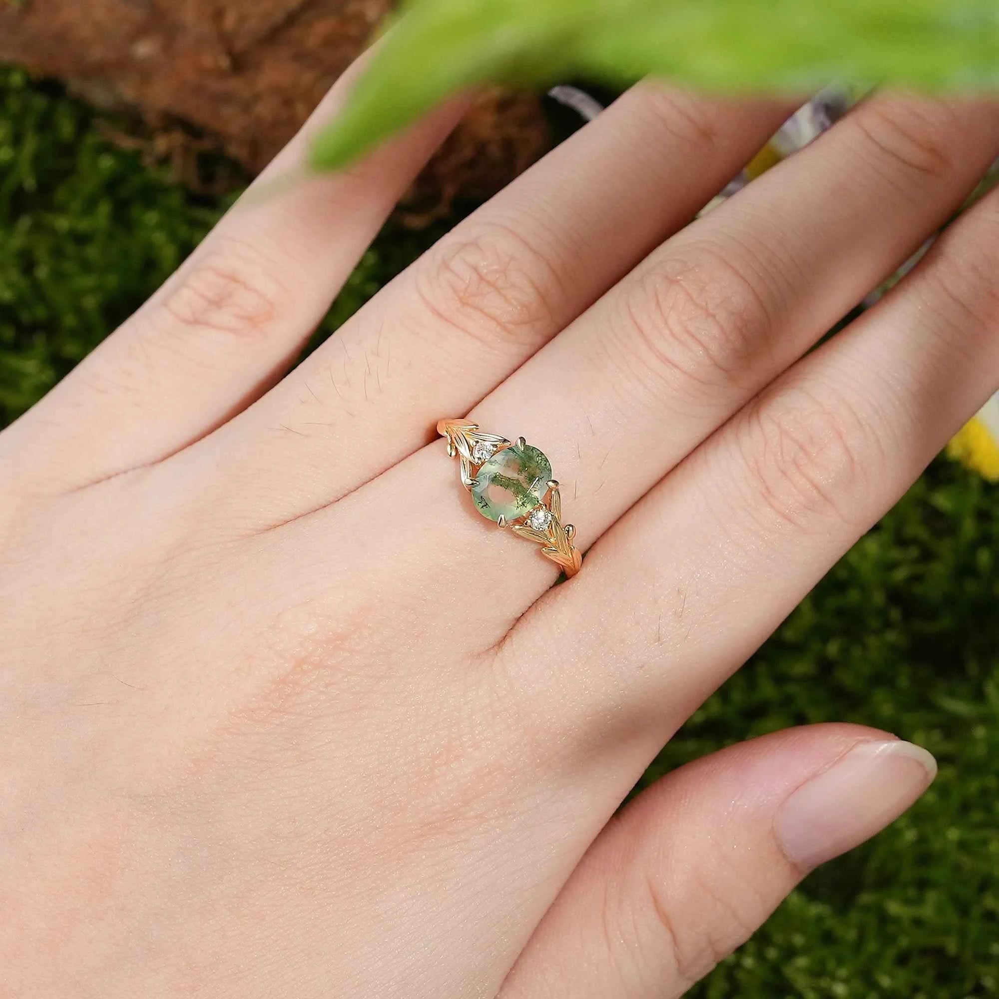 Leaf Inspired | Oak Leaf and Berry Design Moss Agate Engagement Ring