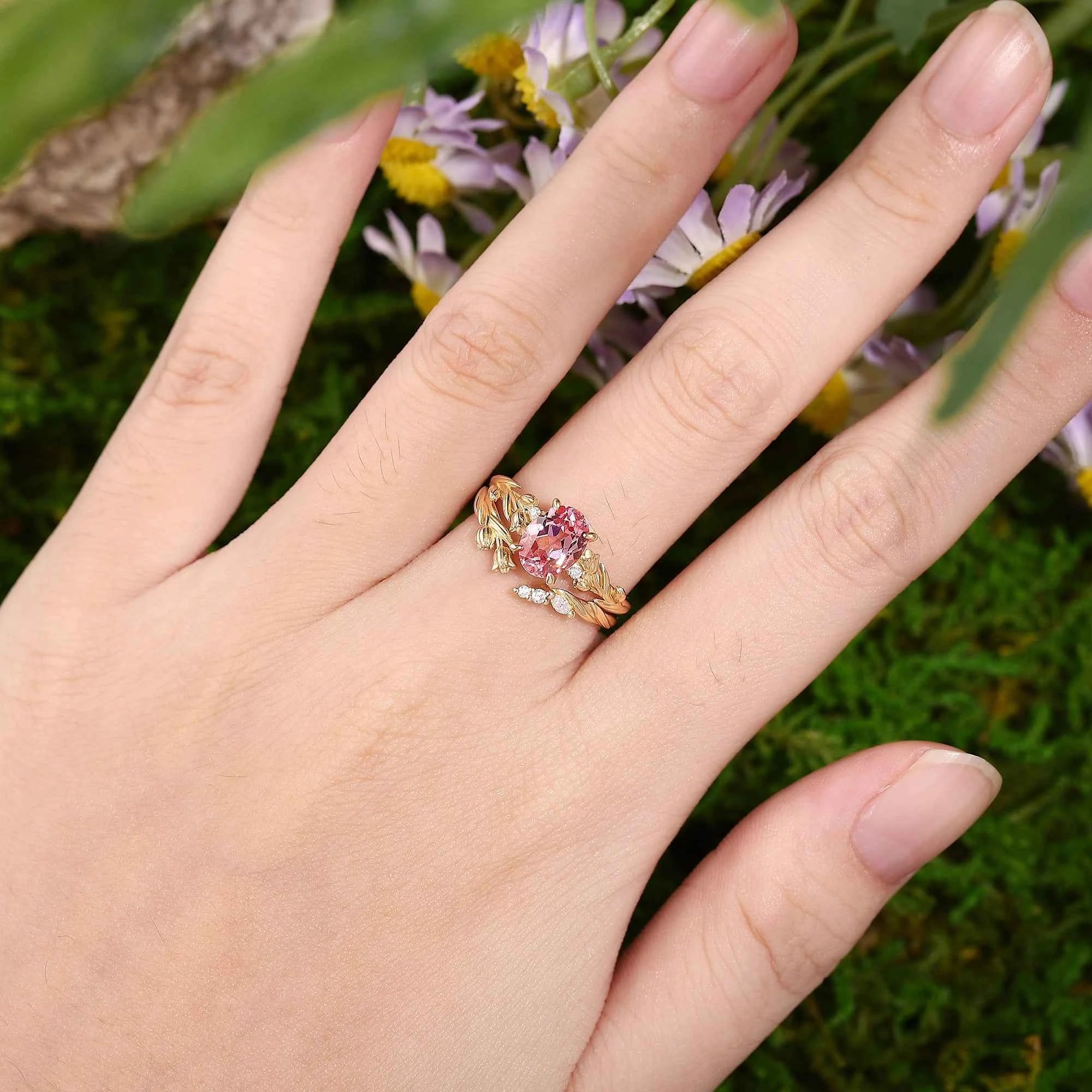 Floral Inspired | Papalacha Spring Tulip Engagement Ring Set