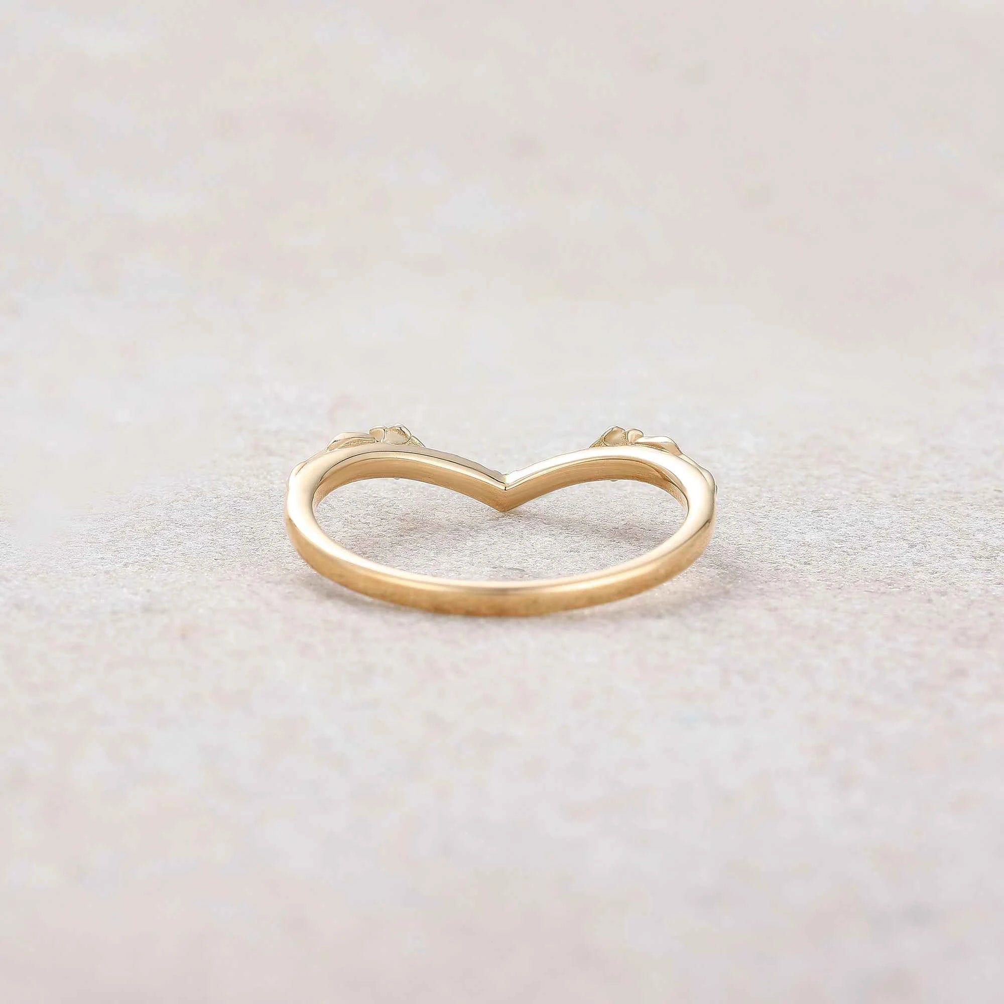 Floral Inspired | Morning Glory Design Curved Wedding Band