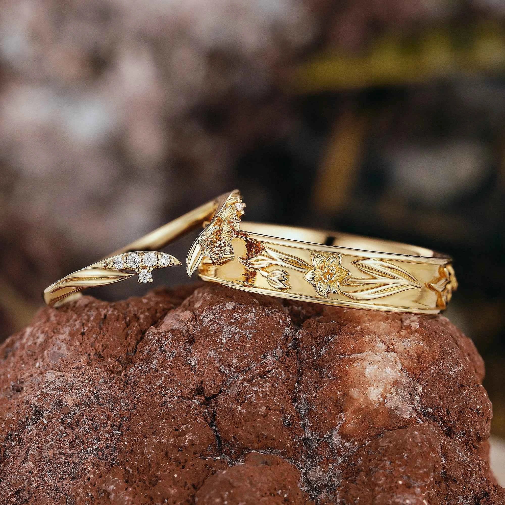 Floral Inspired | 2pc Daffodils Flower Design Wedding Ring Set