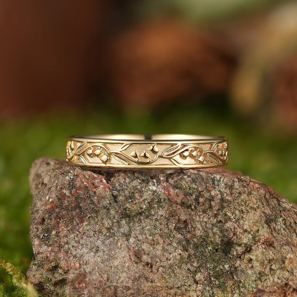 Floral Inspired | 4mm Lily of the Valley Design Wedding Band