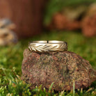 Leaf Inspired | Nature Inspired Leaf Engraved Wedding Band