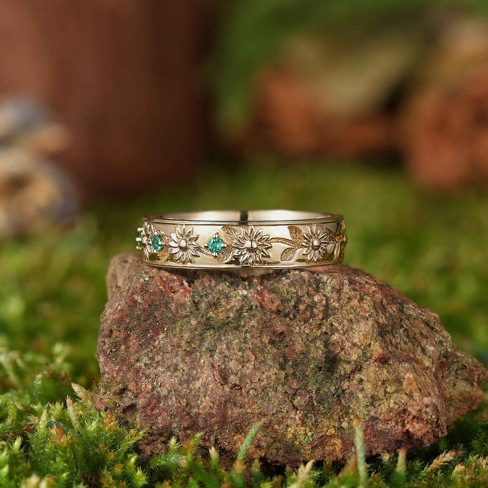 LCCjewelry | Sunflower Emerald Men's Wedding Band