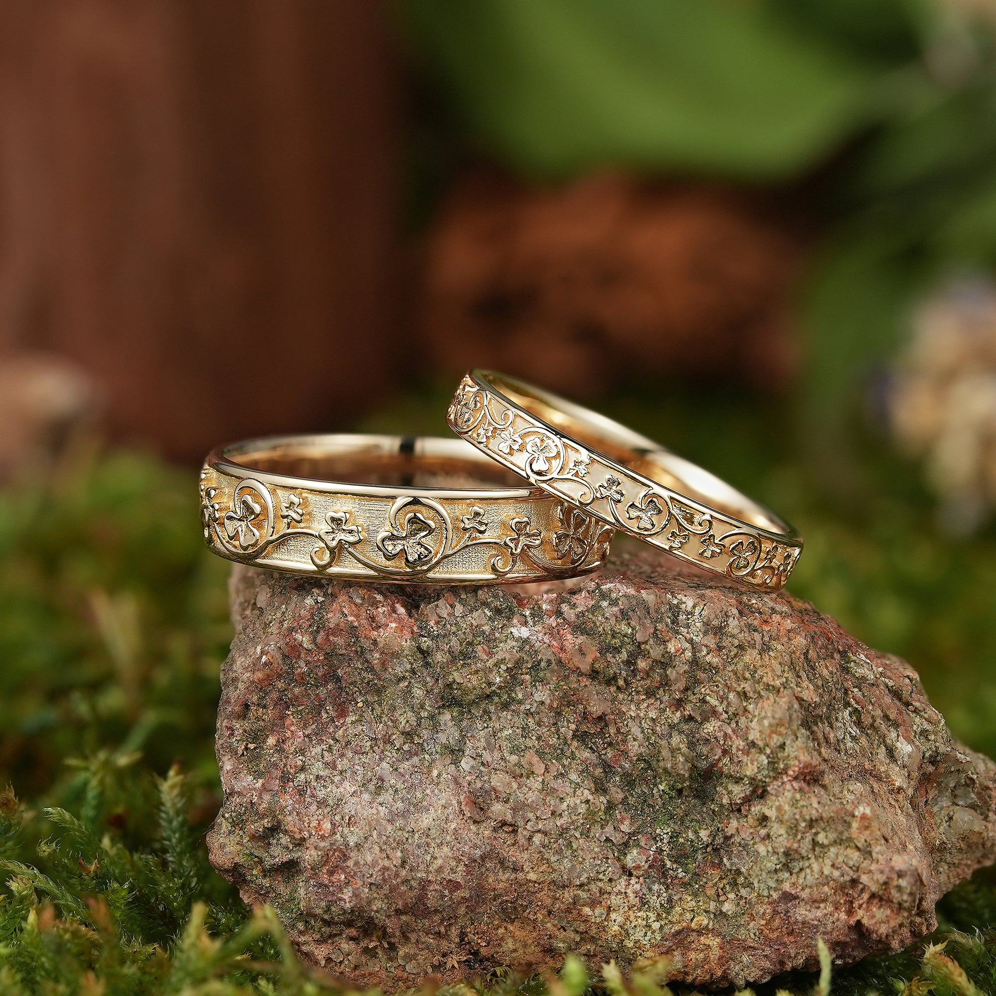 Lucky Clover Wedding Band Set - Gold Couple Rings - LCCjewelry