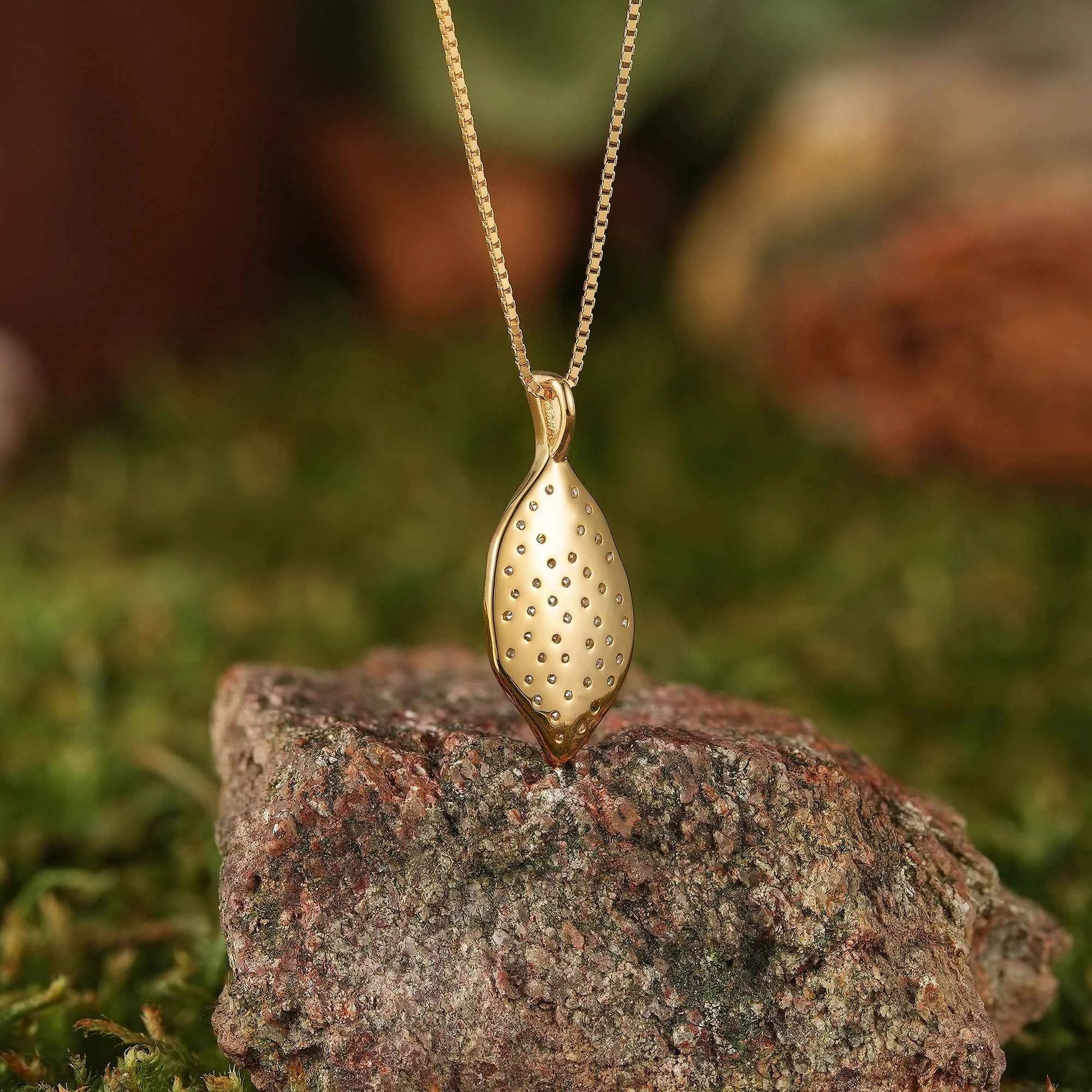 Leaf Inspired | A Spring Leaf Necklace with Moissanite